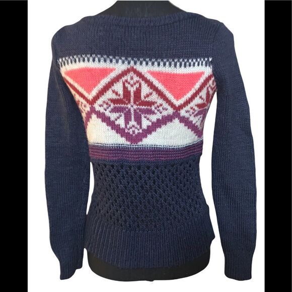 American Eagle Sweater  - Picture 4 of 6